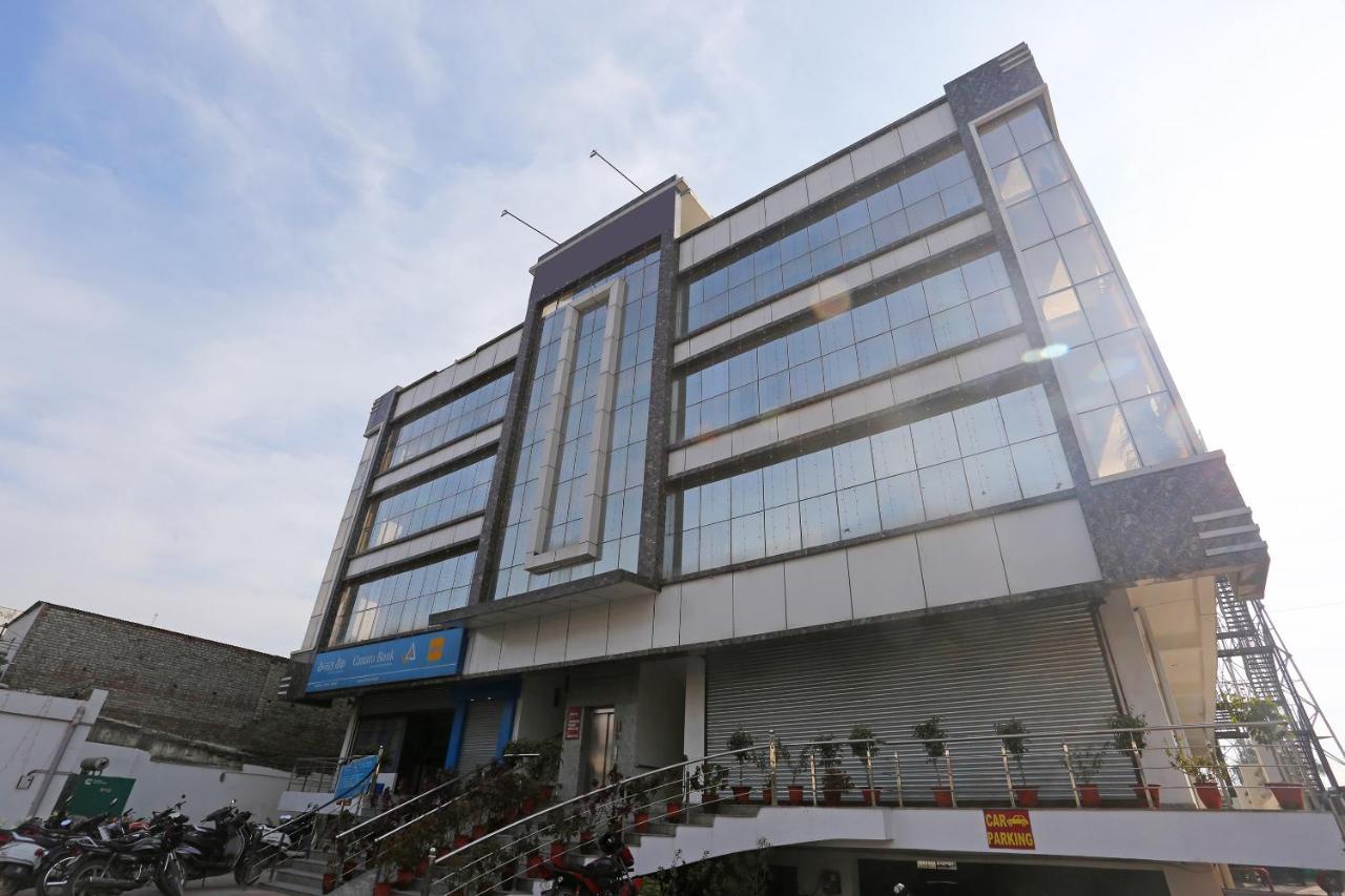 Oyo 8232 Hotel Krb Paradise Dehradun Exterior foto